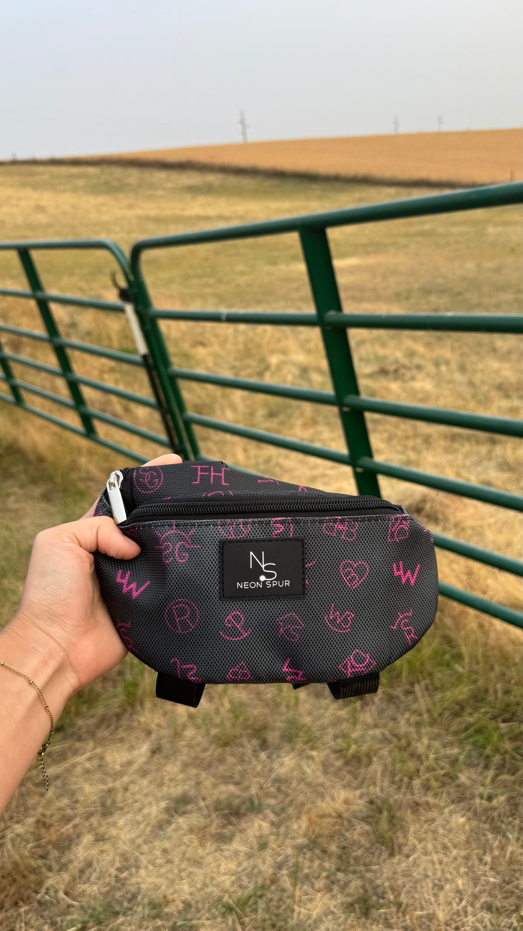 Brand Babe Saddle Pouch